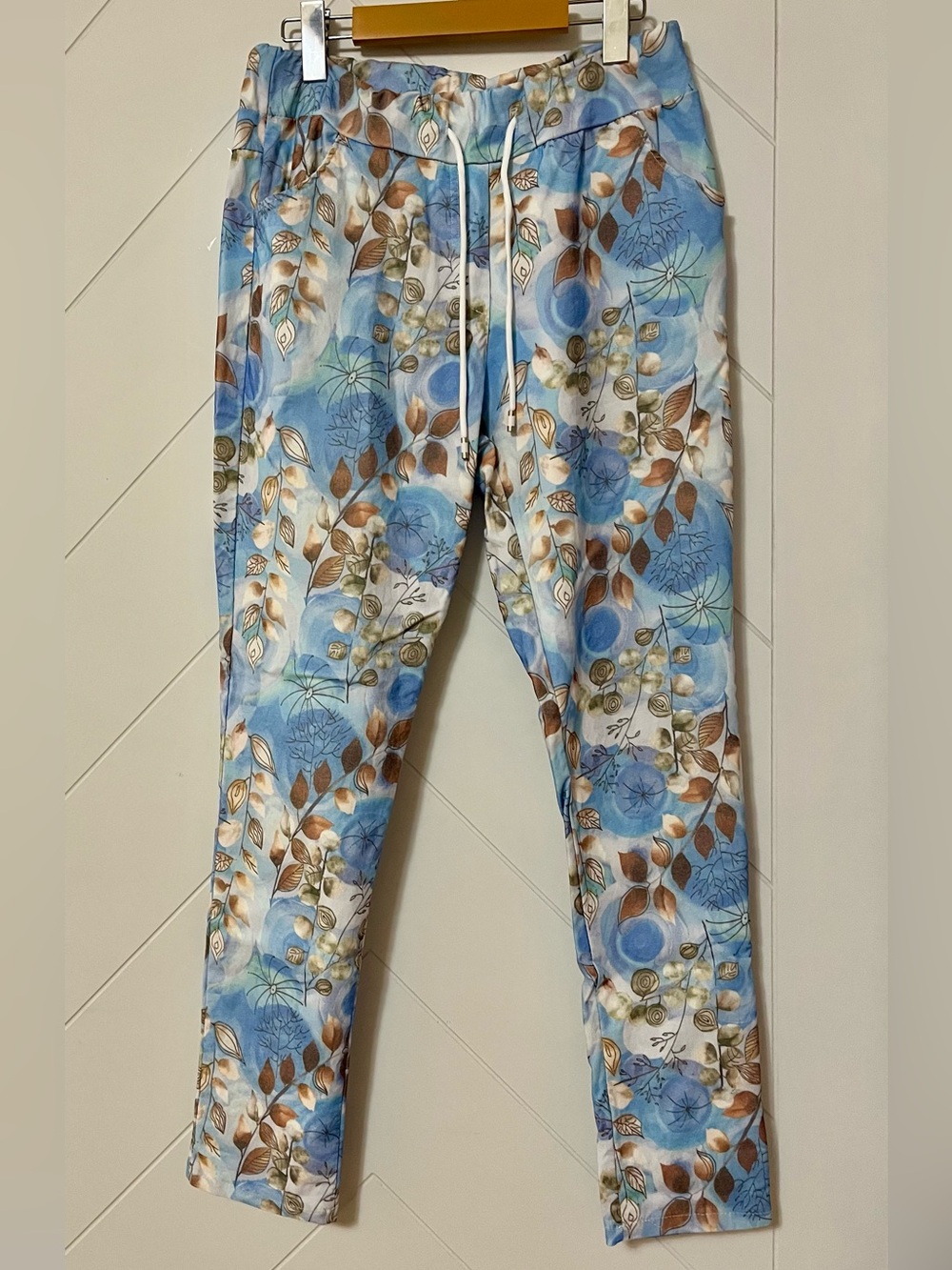 Women’s The One Italian Made Blue Floral Drawstring Stretch Pants L